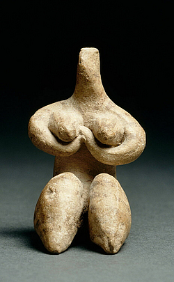 Photo d'un eimage du Louvre représentant une figurine féminine datant de -6000/-5100, style Halaf 